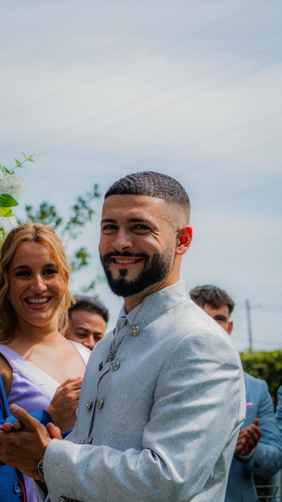 Festa de casamento ao anoitecer